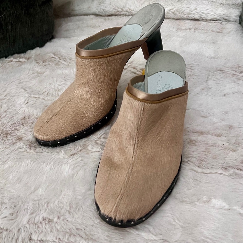 Cole Haan Tan Fur Studded closed Toe Block‎ Heel Mule Sandals Women's Size 7.5AA